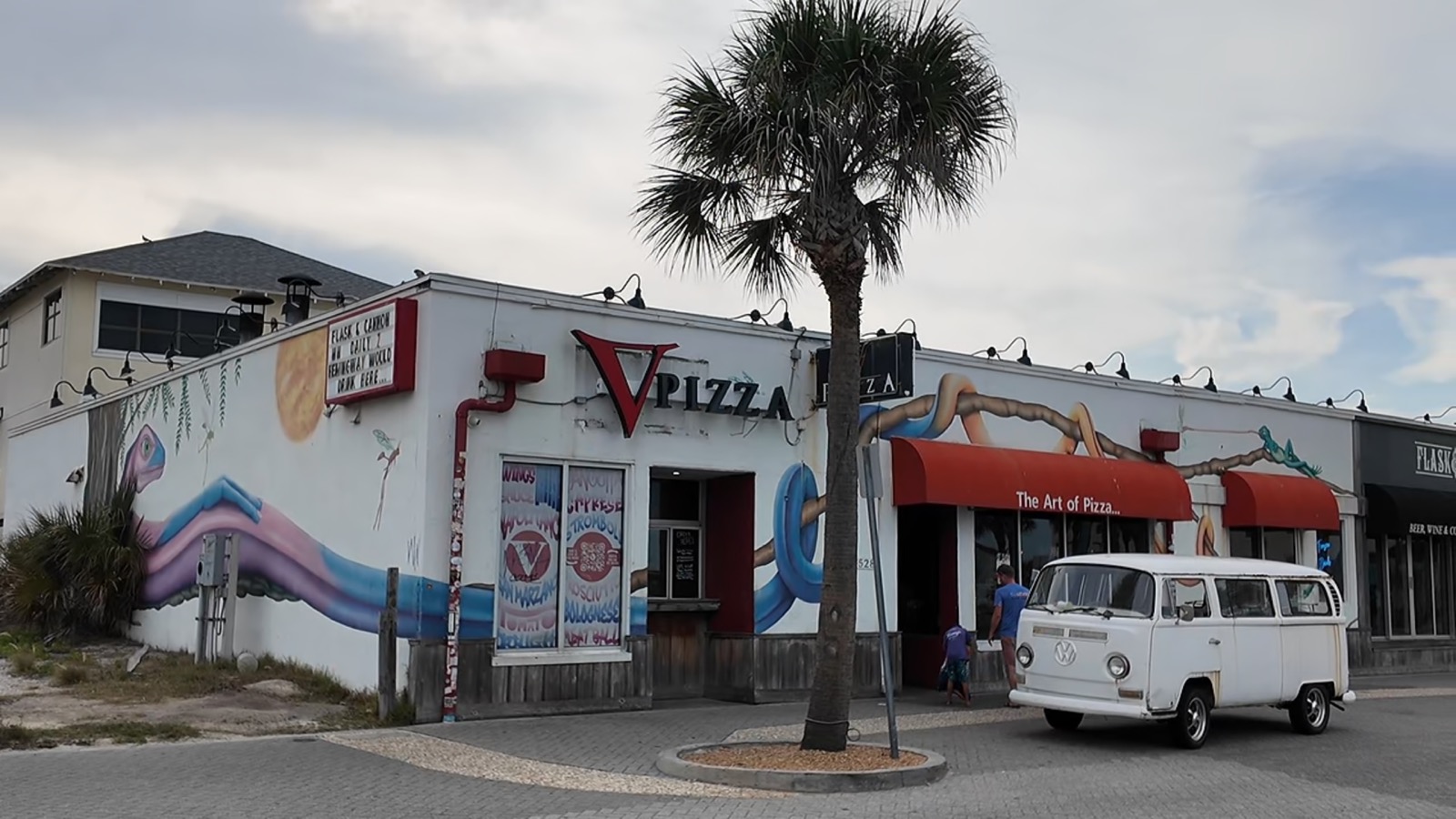 V Pizza in Jacksonville Beach, Florida